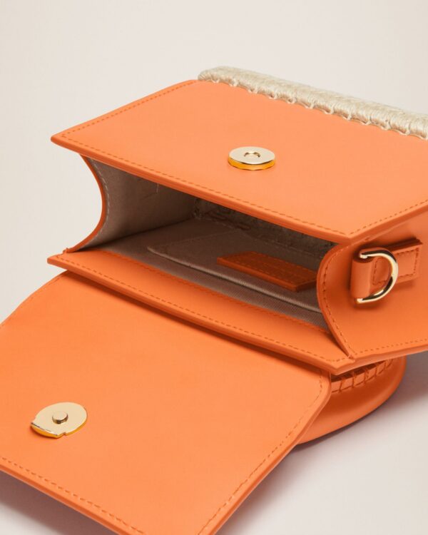 23E231BA046-3100-750_14.jpg Jacquemus Le Chiquito moyen Cordao Espadrille signature handbag.