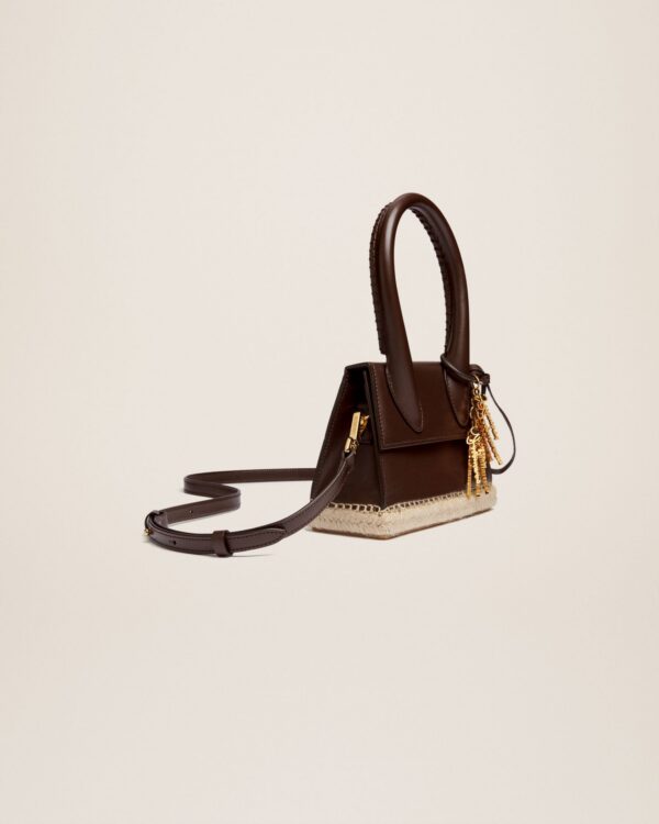 23E231BA046-3100-850_11.jpg Jacquemus Le Chiquito moyen Cordao Espadrille signature handbag.