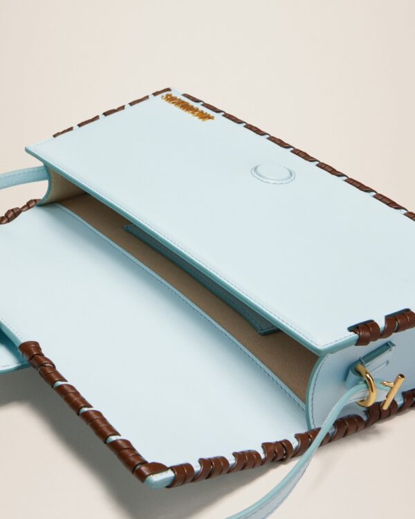 23E231BA049-3108-320_14.jpg Jacquemus Le Bambino long lacet Long laced flap bag.