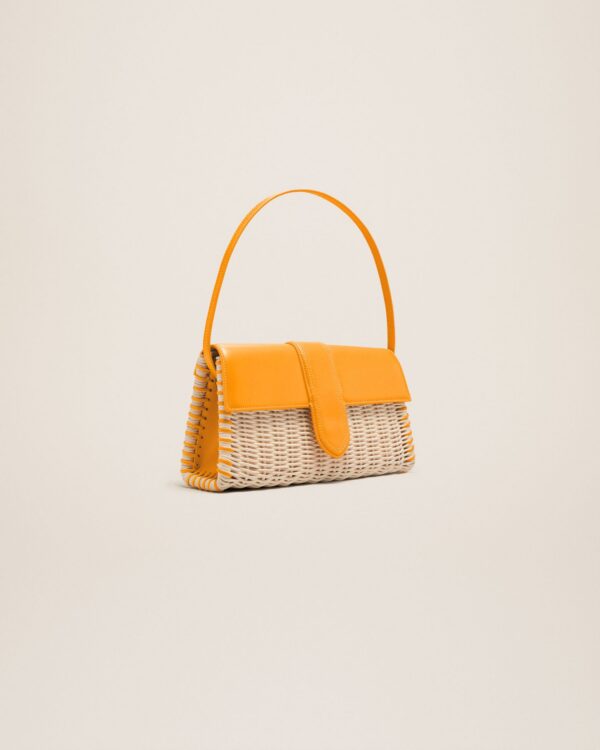 23E231BA050-3108-290_11.jpg Jacquemus Le Bambino long Osier Wicker flap bag