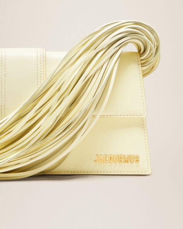 23E231BA051-3108-210_15.jpg Jacquemus Le Bambino long Ficiu Strand strap flap bag.