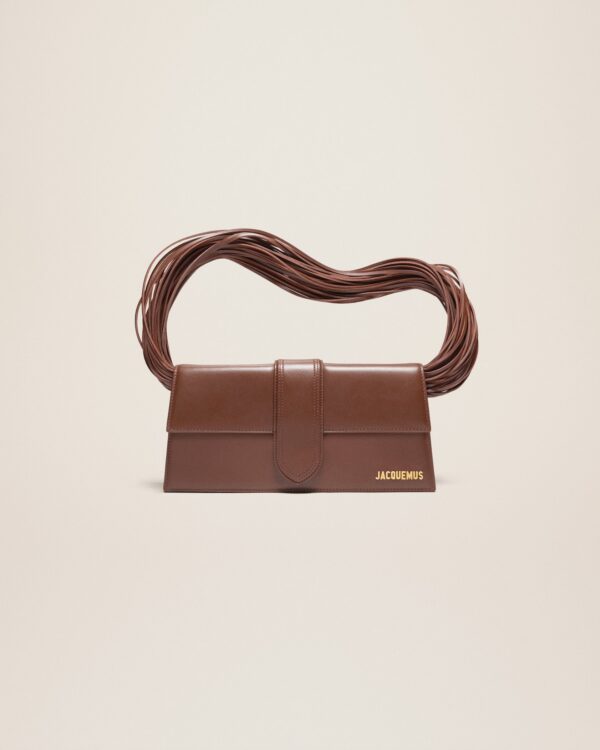 23E231BA051-3108-850_13.jpg Jacquemus Le Bambino long Ficiu Strand strap flap bag.