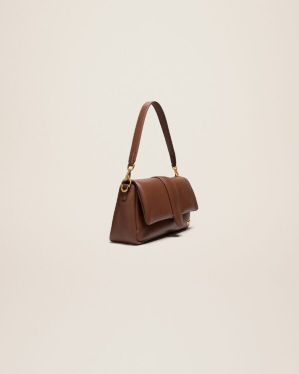 23E231BA052-3073-850_11.jpg Jacquemus Le Bambimou Puffed flap bag.