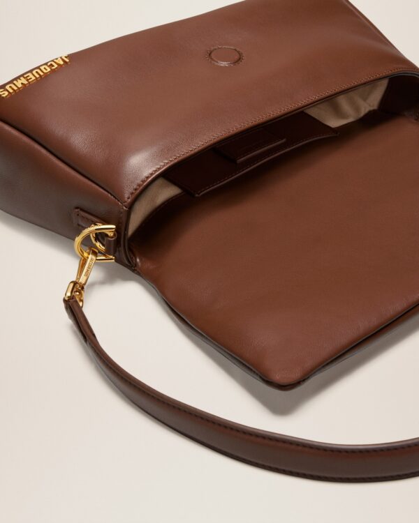 23E231BA052-3073-850_14.jpg Jacquemus Le Bambimou Puffed flap bag.