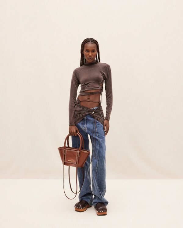 Jacquemus Le petit panier Soli cuir  Mini leather beach basket bag.