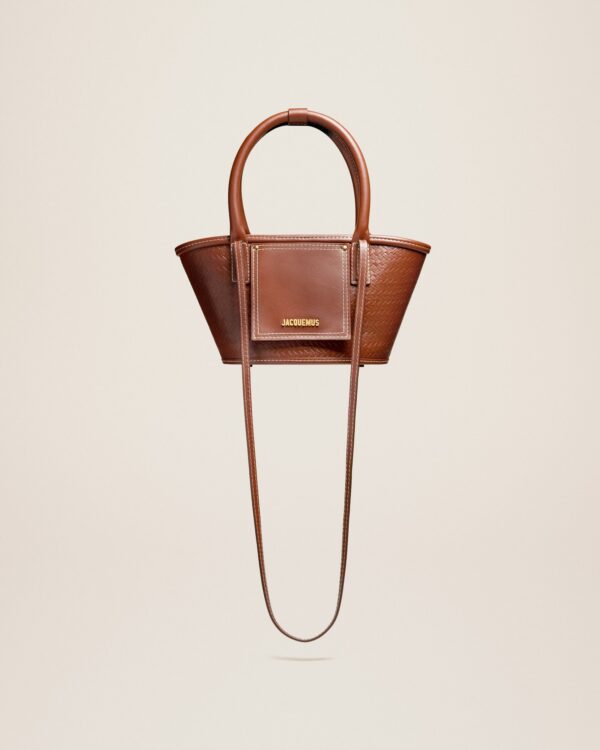 Jacquemus Le petit panier Soli cuir  Mini leather beach basket bag.