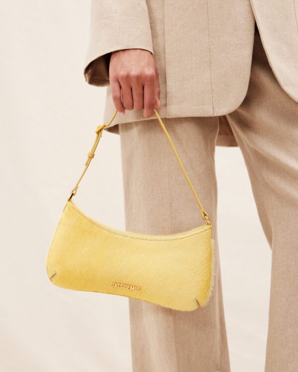 23E231BA056-3112-210_10-scaled-1.jpg Jacquemus Le Bisou Pony-hair shoulder bag.