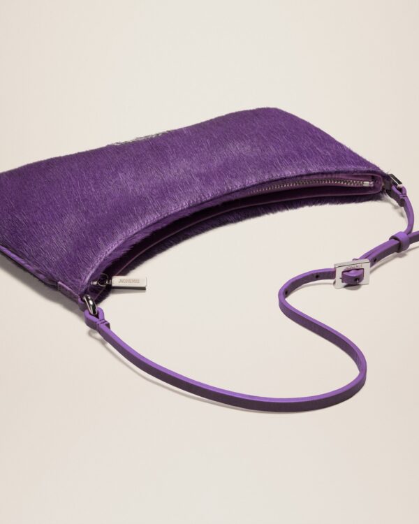 23E231BA056-3112-650_14.jpg Jacquemus Le Bisou Pony-hair shoulder bag.