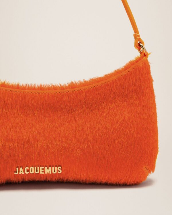 23E231BA056-3112-750_13.jpg Jacquemus Le Bisou Pony-hair shoulder bag.