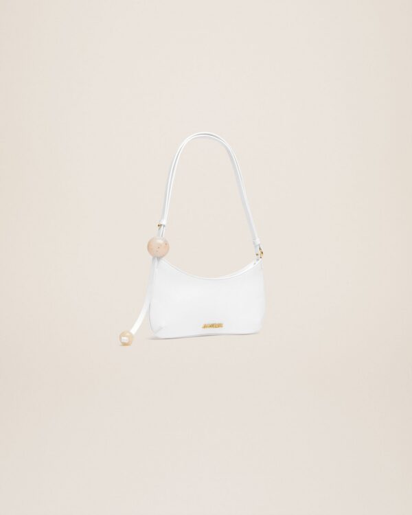23E231BA057-3000-100_11.jpg Jacquemus Le Bisou Perle Beaded shoulder bag.