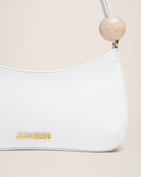23E231BA057-3000-100_13.jpg Jacquemus Le Bisou Perle Beaded shoulder bag.