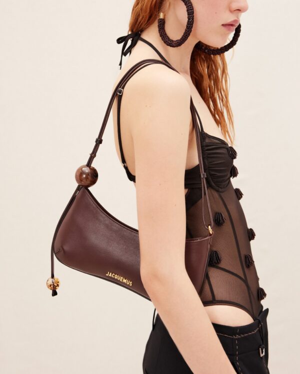 23E231BA057-3000-855_10-scaled-1.jpg Jacquemus Le Bisou Perle Beaded shoulder bag.