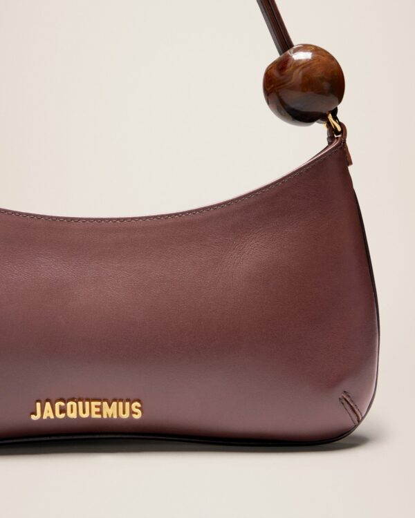 23E231BA057-3000-855_13.jpg Jacquemus Le Bisou Perle Beaded shoulder bag.