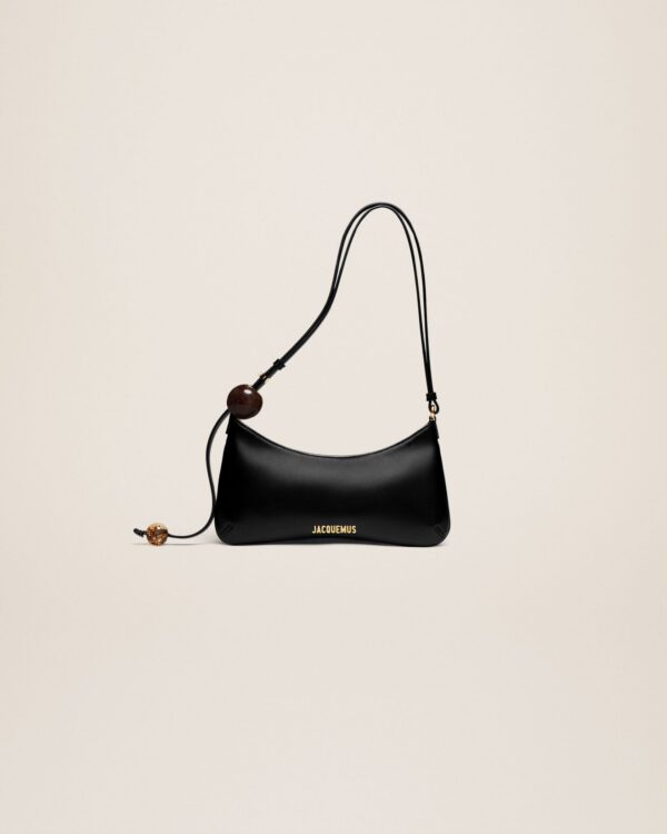 23E231BA057-3000-990_1.jpg Jacquemus Le Bisou Perle Beaded shoulder bag.