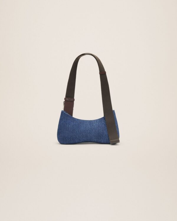 23E231BA060-1389-330_12.jpg Jacquemus Le Bisou Gros Grain Buckled shoulder bag.