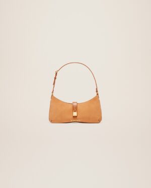 23E231BA061-3066-290_1_main.jpg Jacquemus Le Bisou Cadenas Padlock shoulder bag.