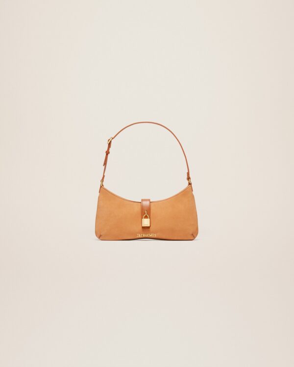 23E231BA061-3066-290_1_main.jpg Jacquemus Le Bisou Cadenas Padlock shoulder bag.