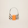 23E231BA062-3066-8AJ_10.jpg Jacquemus Le Bisou imprimé zebre Zebra flapped shoulder bag.