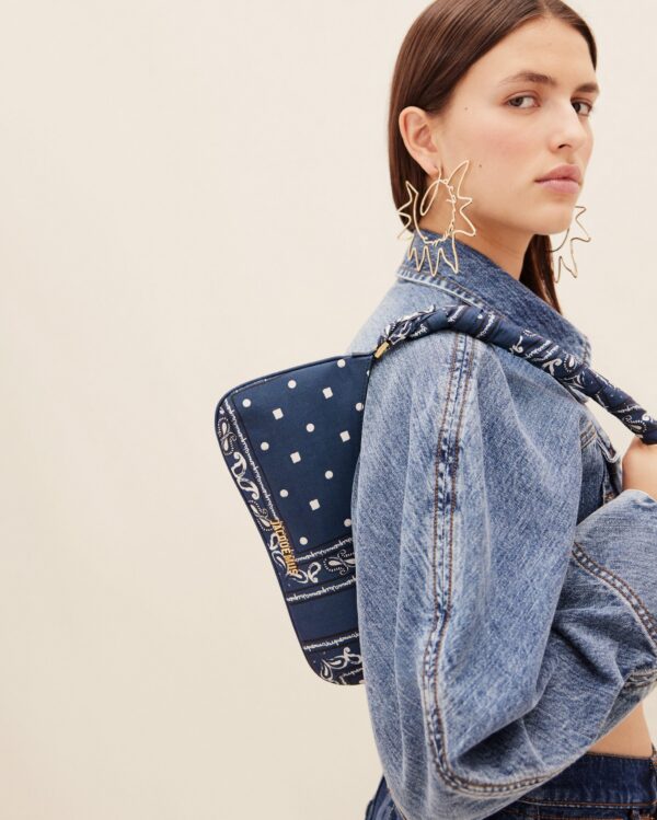 Jacquemus Le Bisou Bandana  Bandana shoulder bag.