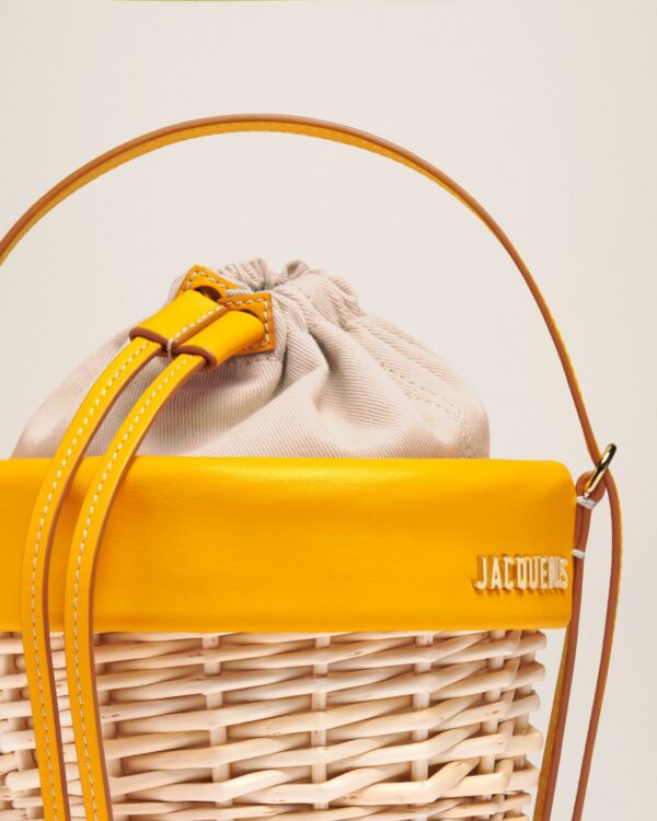 23E231BA078-3111-290_13.jpg Jacquemus Le panier Seau Wicker bucket basket.