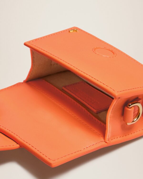 Jacquemus Le petit Bambino  Mini flap bag.