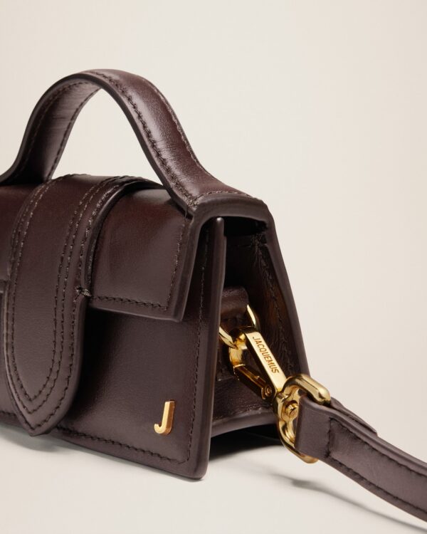 23E231SL036-3060-880_13.jpg Jacquemus Le petit Bambino Mini flap bag.