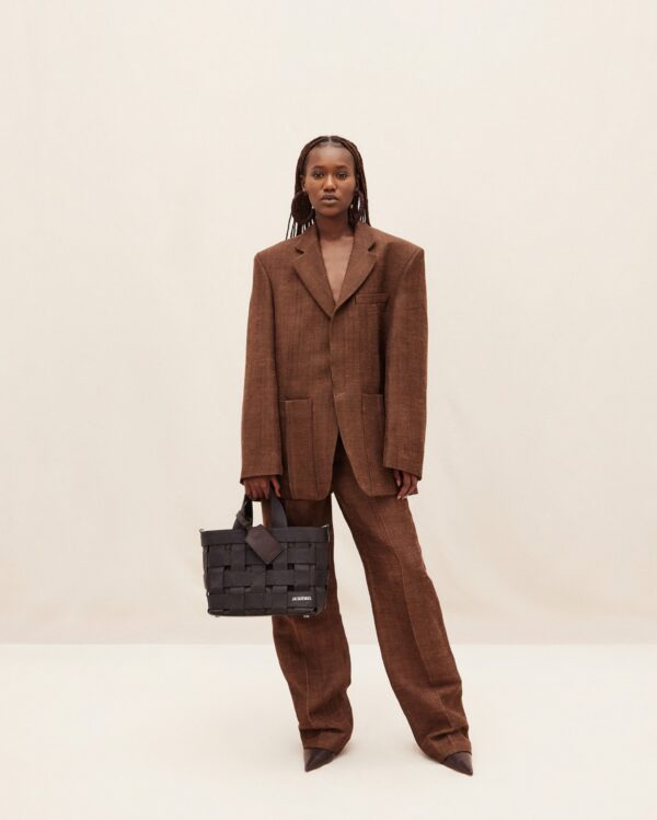 23E235BA084-3123-880_2-scaled-1.jpg Jacquemus Le cabas Gros Grain Grosgrain tote bag.