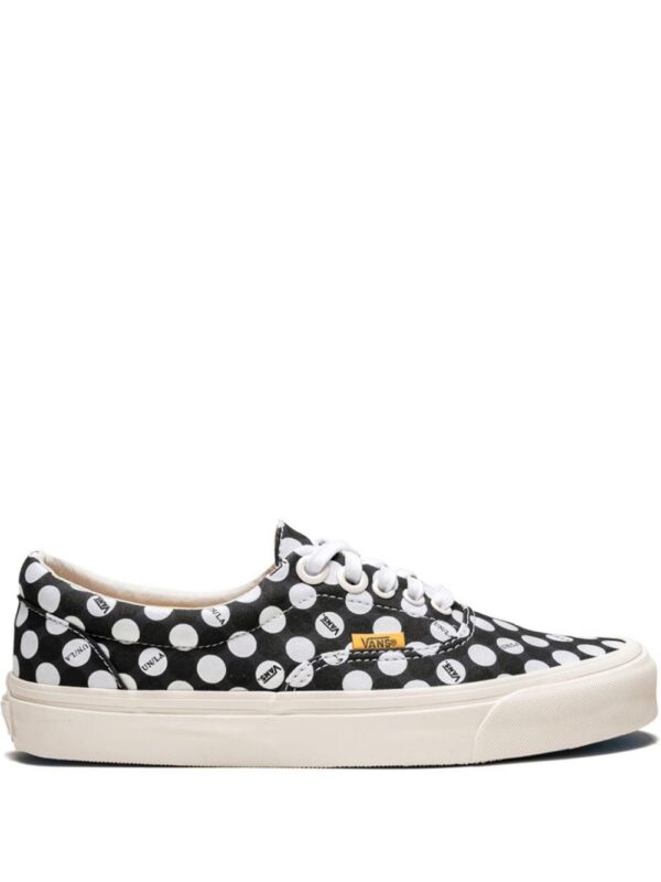 13678578_21608327_1000_1.jpg Vans OG Era LX sneakers
