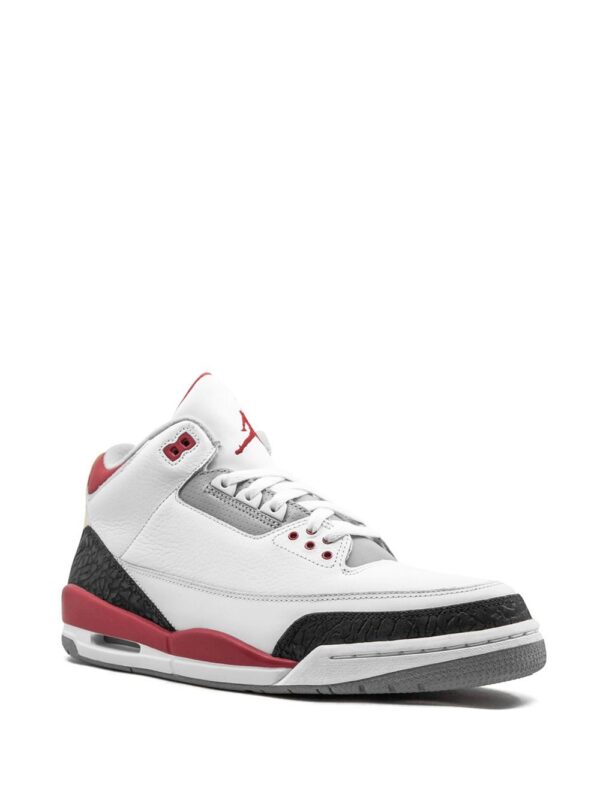 14243964_20412620_1000.jpg Jordan Air Jordan 3 Retro "Fire Red" sneakers