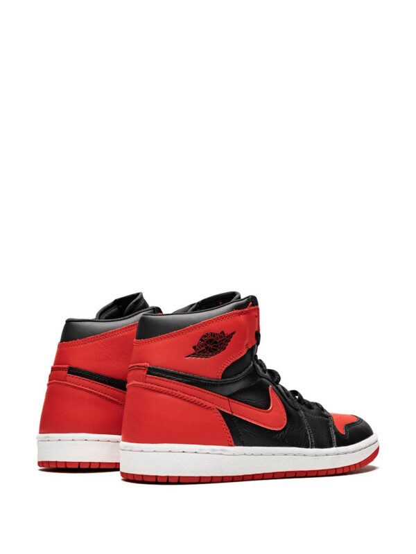 Jordan Air Jordan 1 Retro "Bred 01'" sneakers