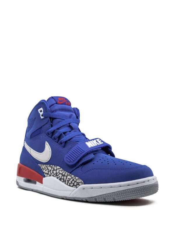 14613629_22542039_1000.jpg Jordan Legacy 312 high-top sneakers