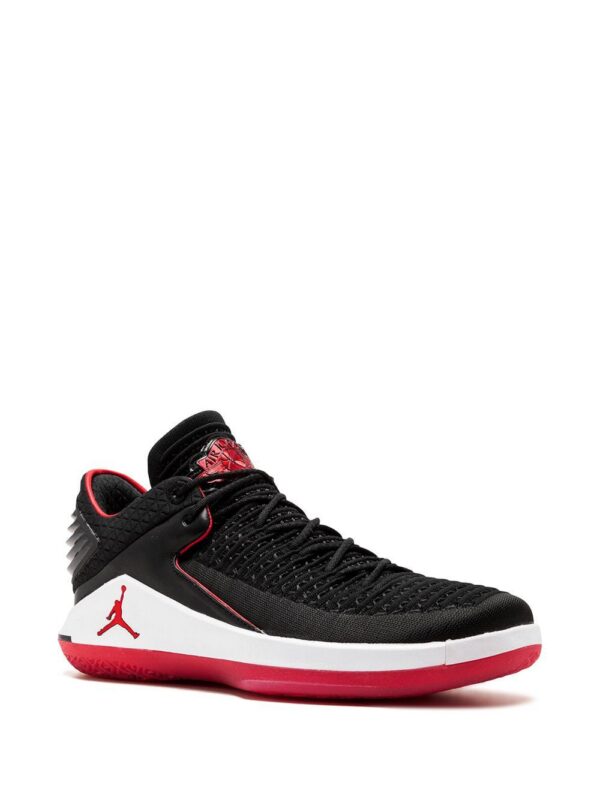 14684915_23095652_1000.jpg Jordan Air Jordan 32 low-top sneakers