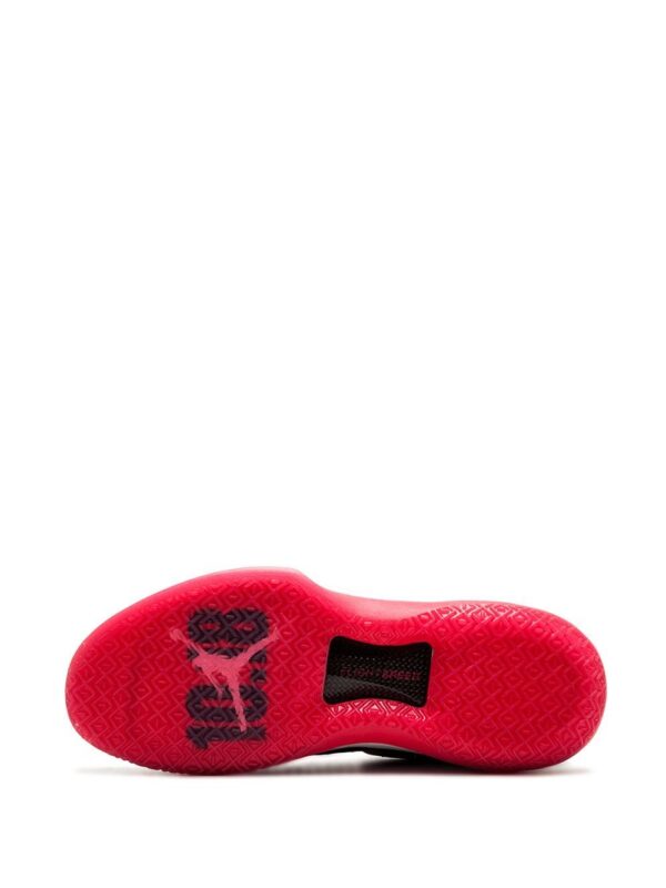 14684915_23095659_1000.jpg Jordan Air Jordan 32 low-top sneakers