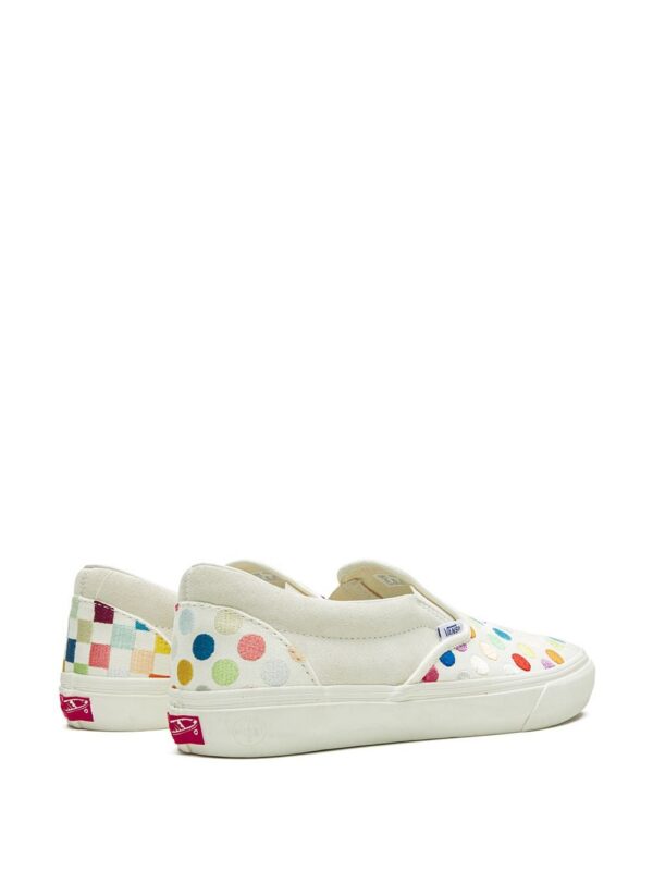 14922617_24516818_1000.jpg Vans x Damien Hirst Classic Slip-On sneakers