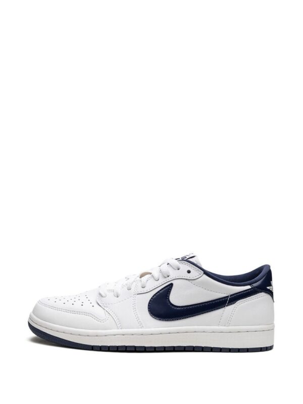 15944839_50379443_1000.jpg Jordan Air Jordan 1 Retro Low OG "Midnight Navy" sneakers