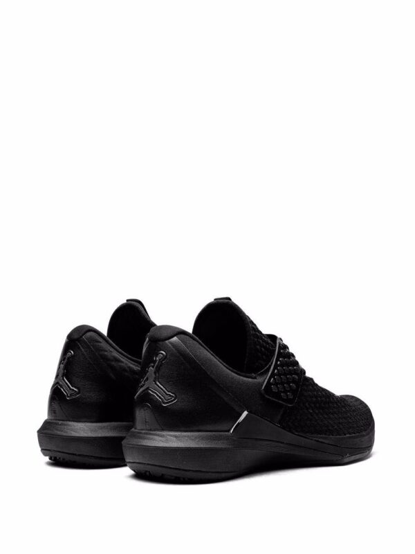 15948609_37277316_1000.jpg Jordan Trainer 3 low-top sneakers