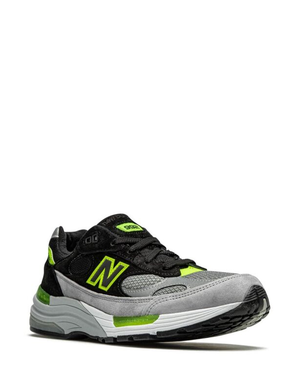 16148284_30572622_1000.jpg New Balance M992TQ low-top sneakers