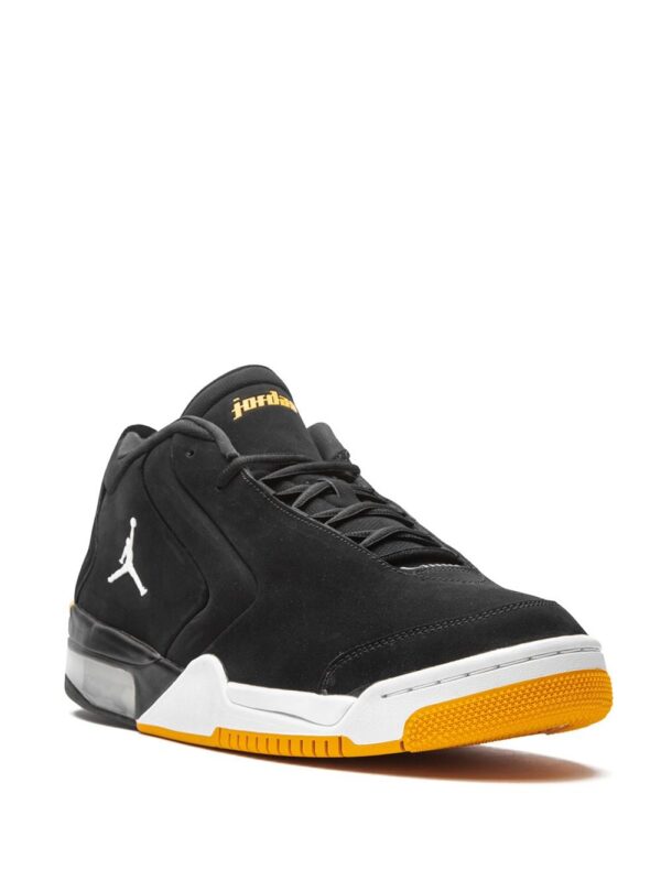16195373_30875254_1000.jpg Jordan Big Fund sneakers