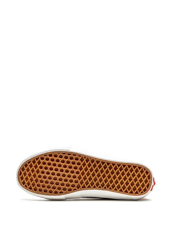 17018063_34103421_1000.jpg Vans x Supreme Skate Grosso Mid "Monogram S - Red" sneakers