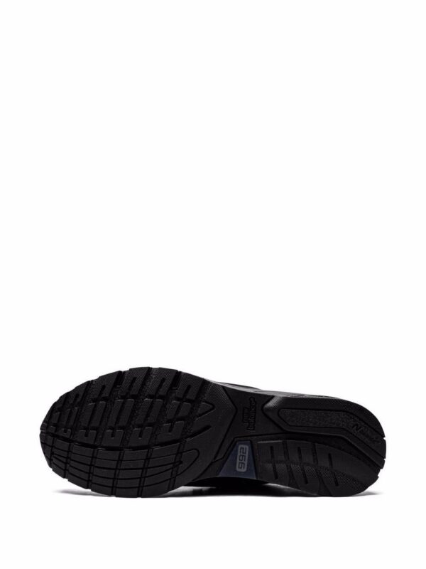 17070517_34381014_1000.jpg New Balance M992EA "Triple Black" sneakers
