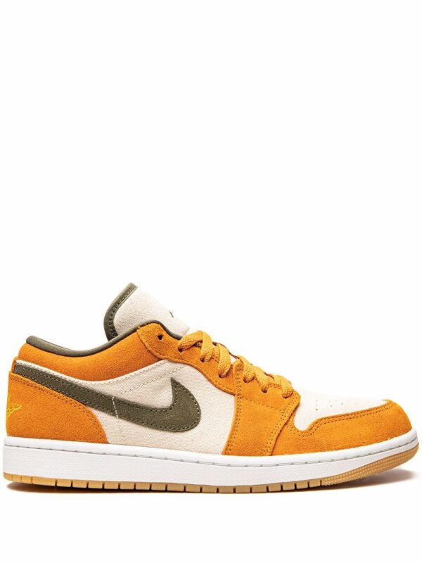 17995897_38127753_1000.jpg Jordan Air Jordan 1 Low SE "Light Curry" sneakers