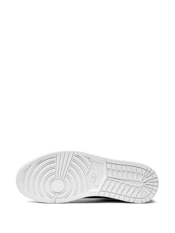 18249233_38987229_1000.jpg Jordan Jordan 1 Centre Court "Black/Black/White" sneakers
