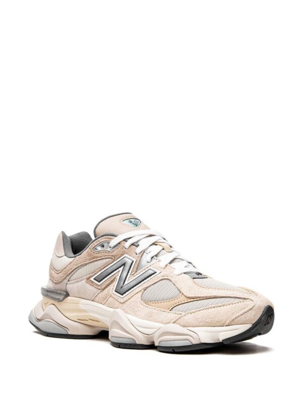 18715781_40530928_1000.jpg New Balance 9060 "Sea Salt Surf"low-top sneakers