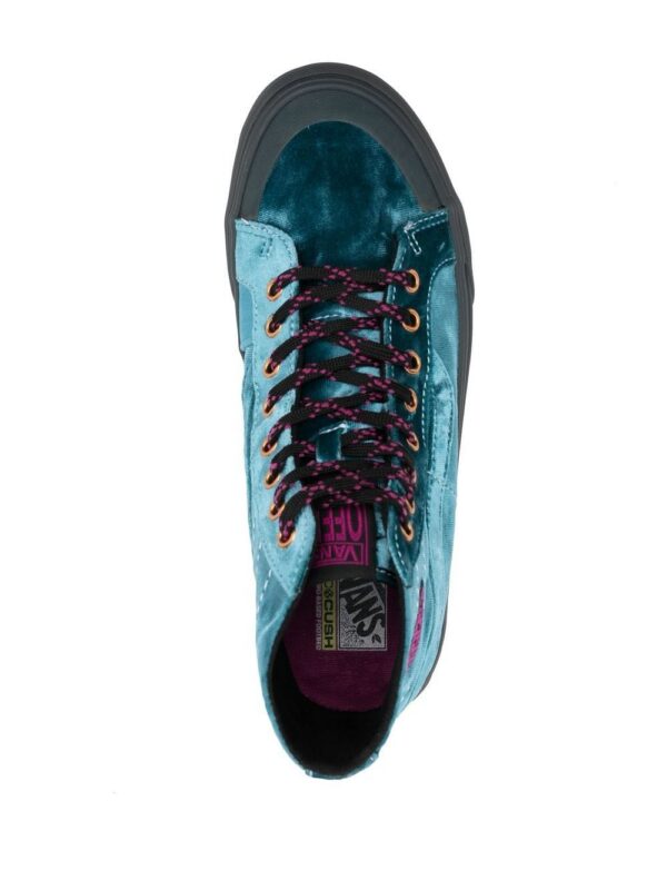 19080986_42136882_1000.jpg Vans Sk8 high-top sneakers