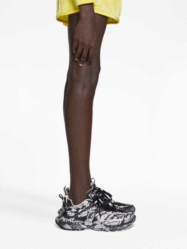 19293683_44537047_1000.jpg Balenciaga Graffiti Track sneakers