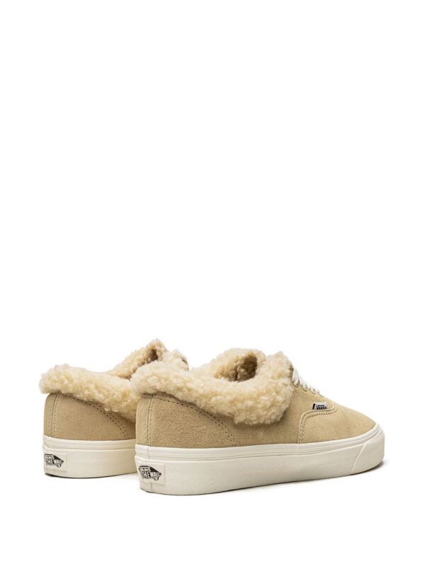 19621027_43749080_1000.jpg Vans Authentic sherpa "Cozy Hug" sneakers