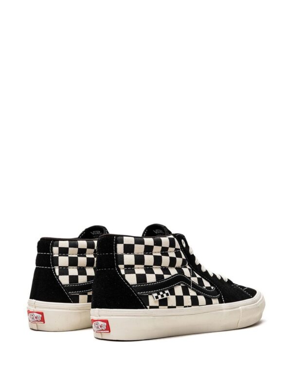 19736732_44113963_1000.jpg Vans Skate Grosso Mid "Checkerboard" sneakers