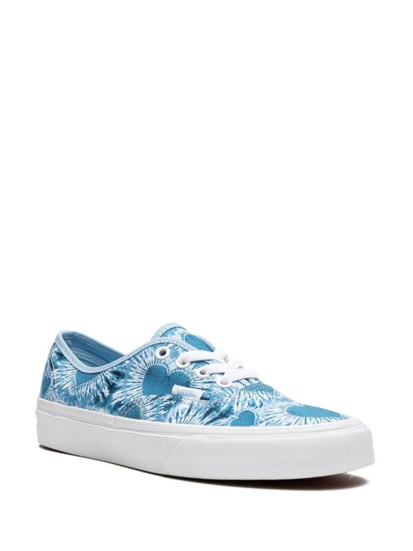 19872501_44508526_1000.jpg Vans Authentic "Tie-Dye Hearts" sneakers