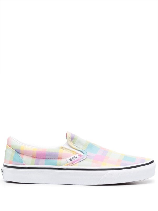 19895032_50201117_1000.jpg Vans Slip-On checkerboard-print sneakers