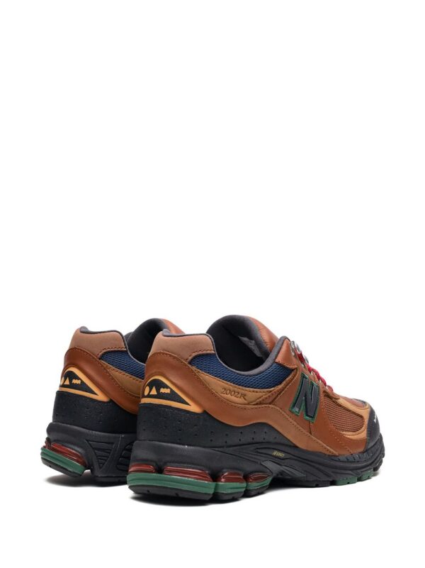 19923488_44706923_1000.jpg New Balance 2002R "The Hiker" sneakers